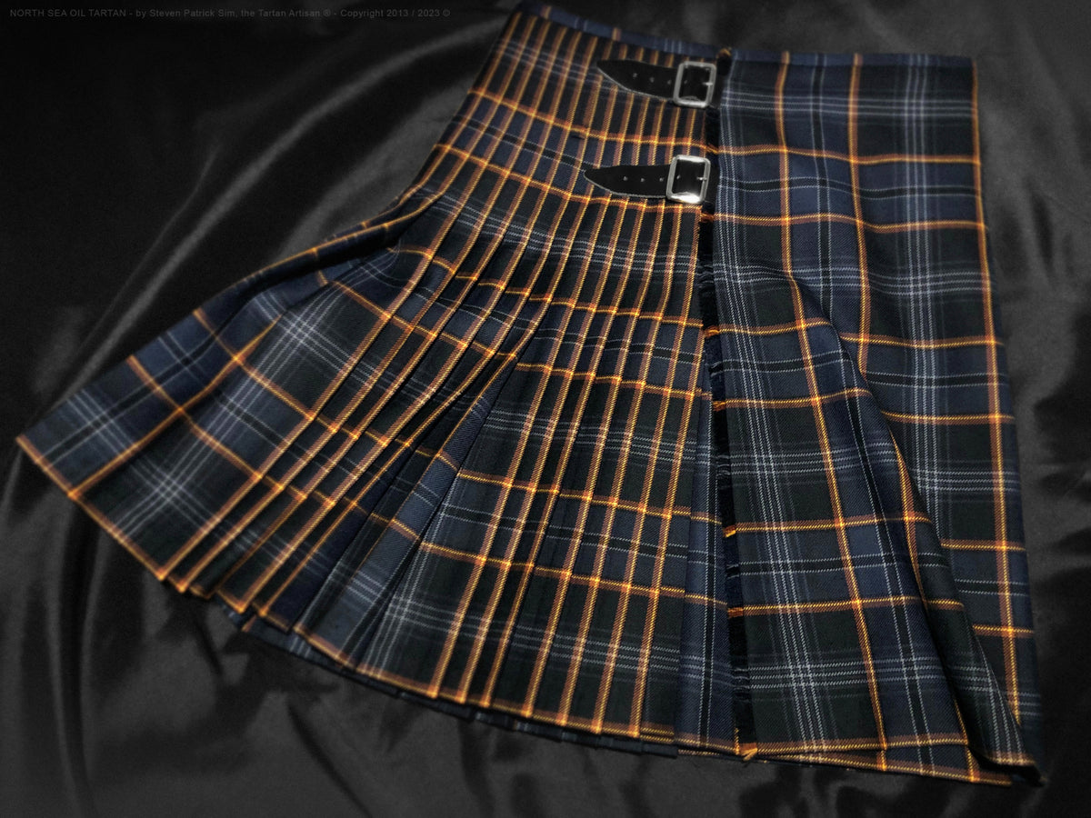 BOWTE WORSTED PLEATS SKIRT