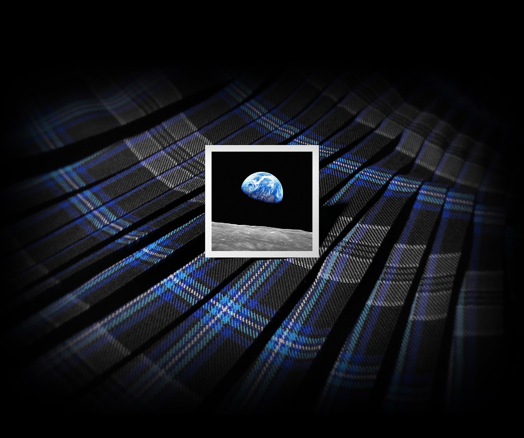 EARTHRISE 2.0 …rise from the dark