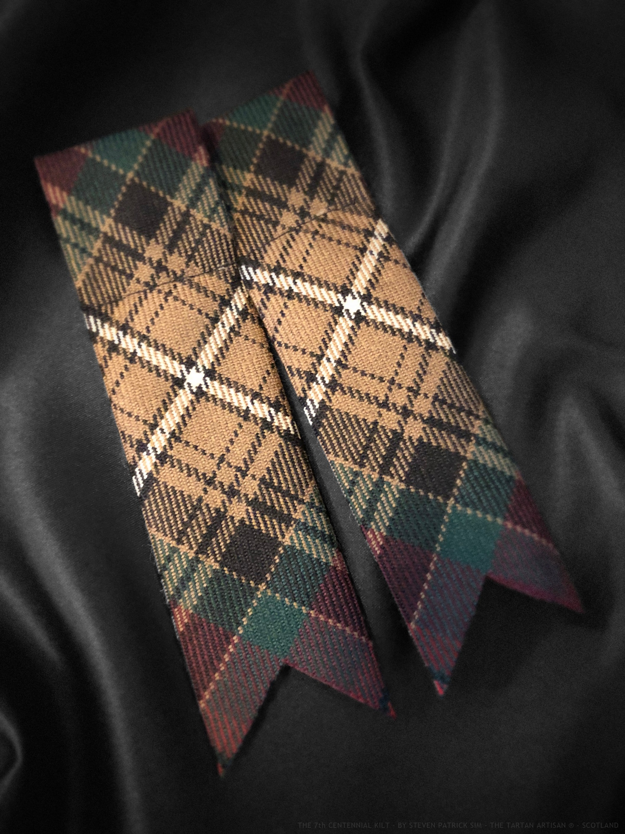 Declaration of Arbroath 7th Centennial Kilt Flashes - The Letter - Matching the beautiful kilt!